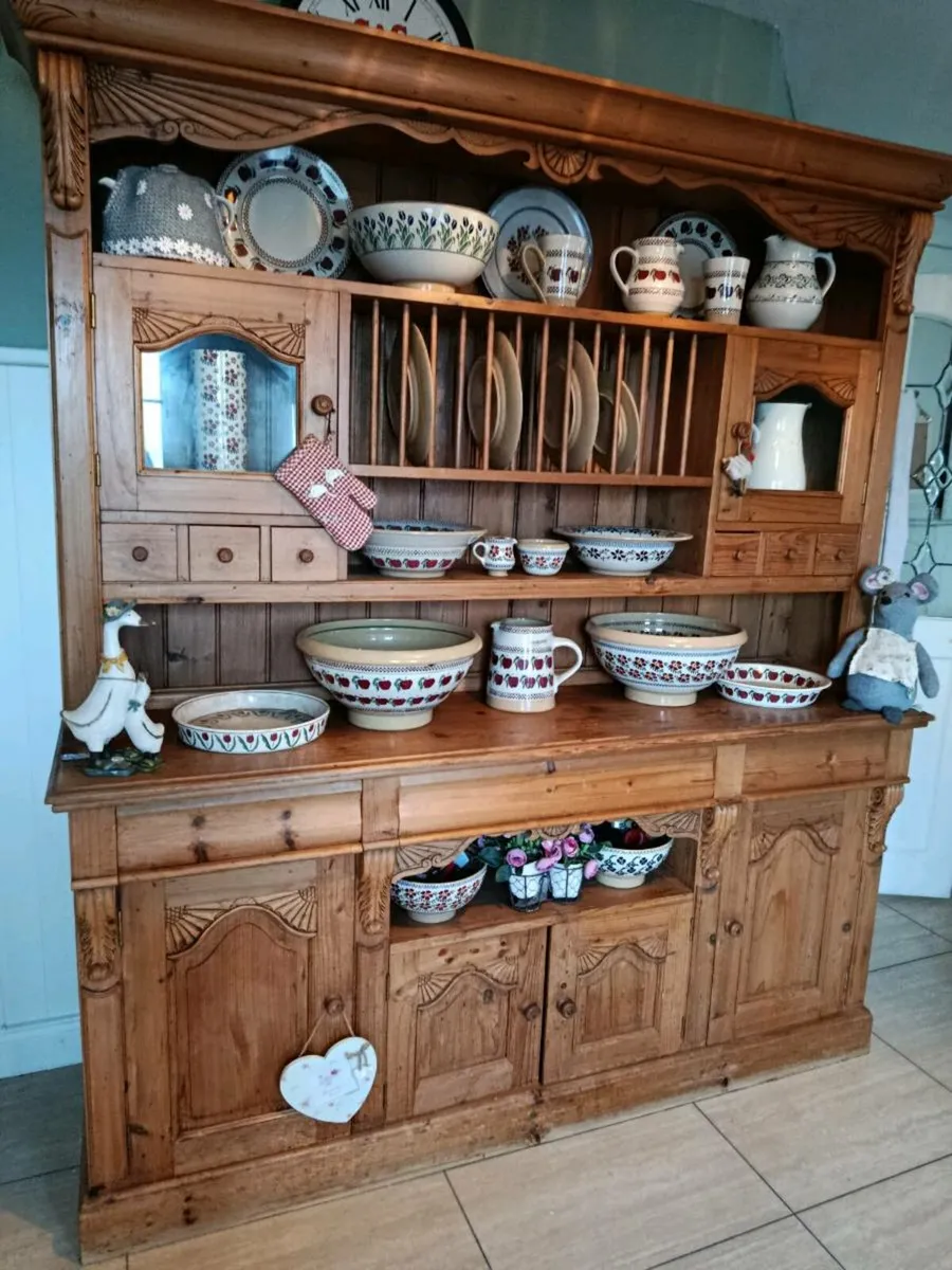 Solid kitchen dresser delivery arranged - Image 1