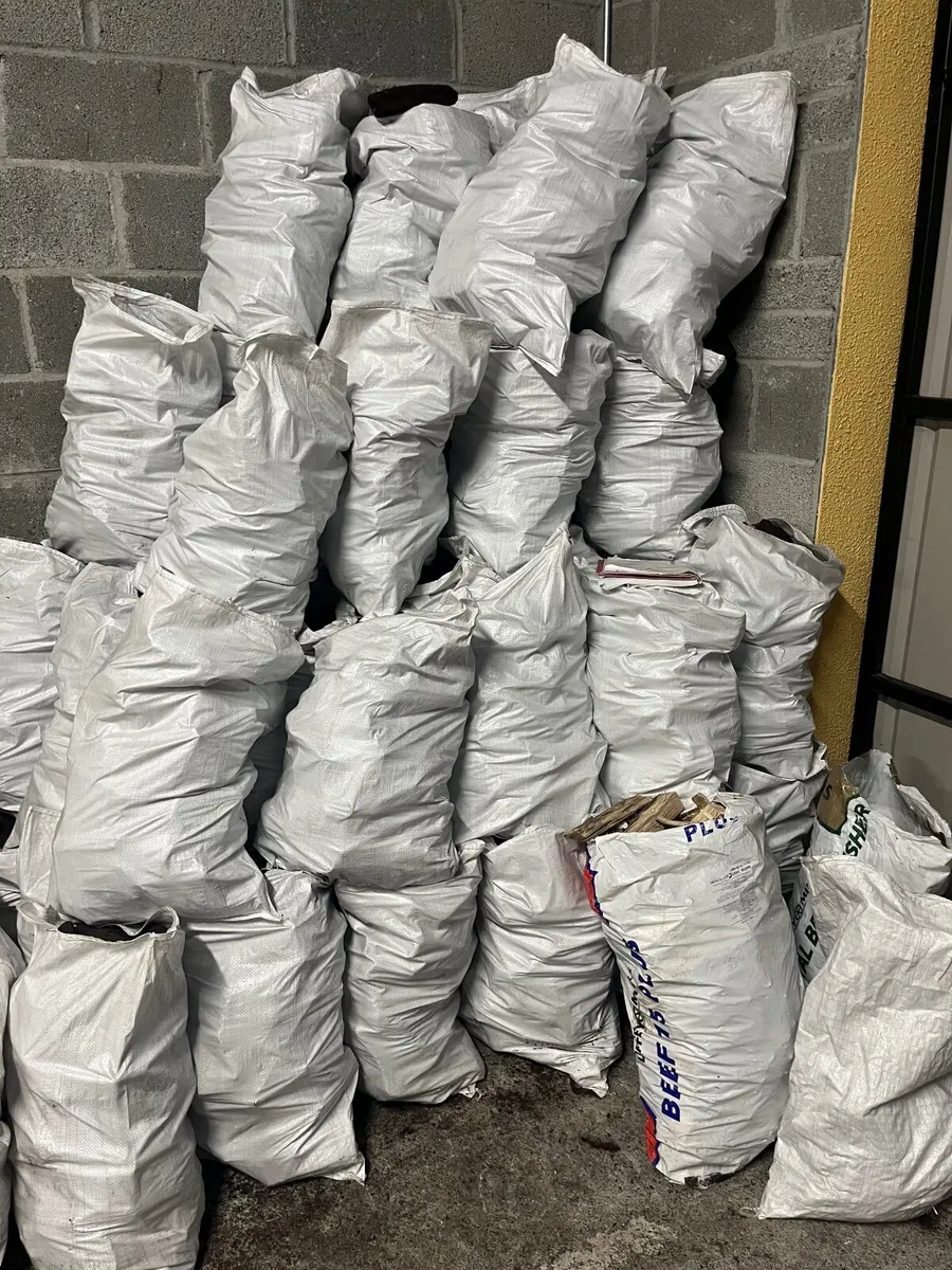 🔥🔥TRAILER LOADS OF TIMBER  & BAGS🔥🔥 - Image 2