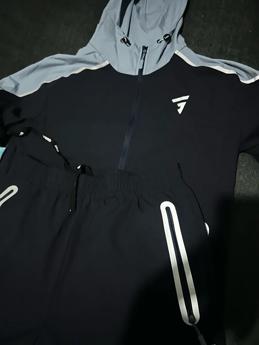 Men Clothes - Image 2