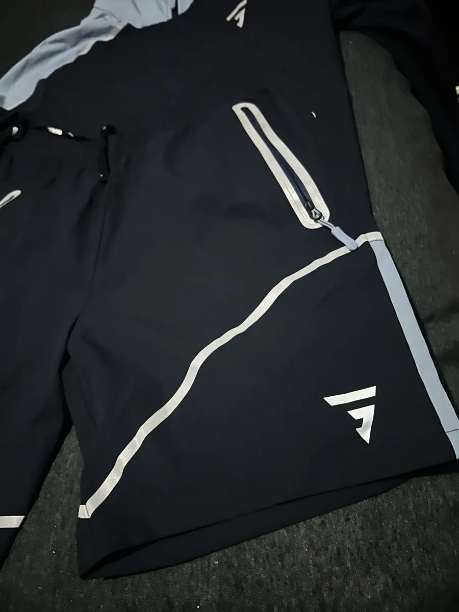 Men Clothes - Image 3