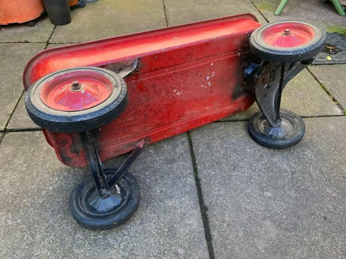 Vintage Radio Flyer - Image 3