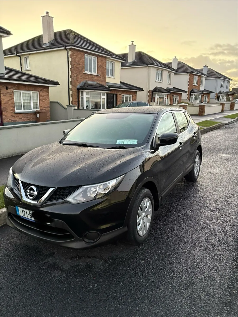 Nissan Qashqai 2017 - Very Low Mileage - Image 3