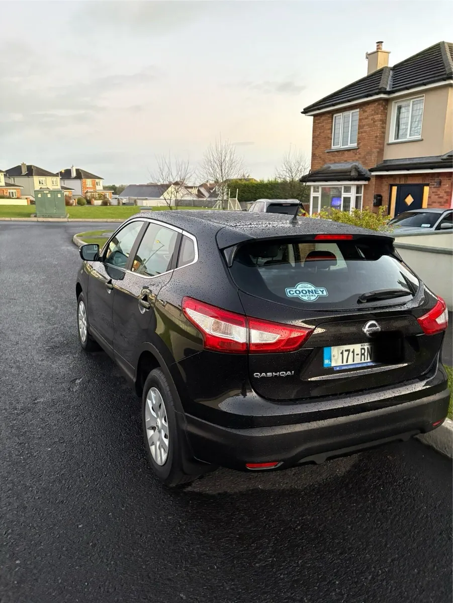 Nissan Qashqai 2017 - Very Low Mileage - Image 4