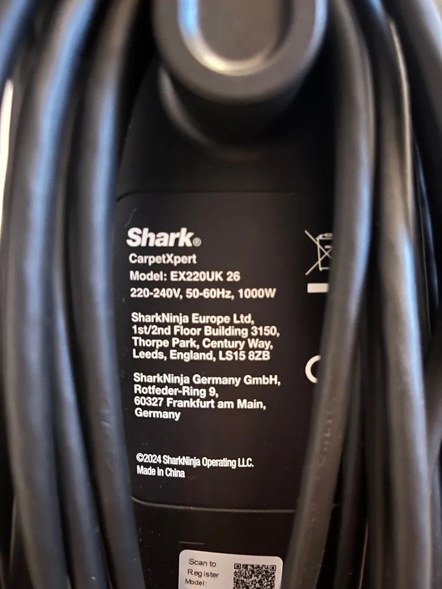 Shark Carpet Cleaner - Image 1