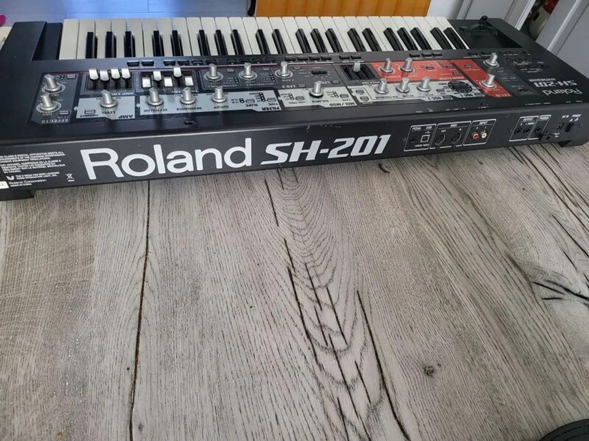 Roland SH-201 Synthesizer For Sale - Image 2