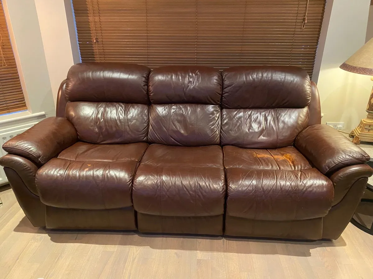 3 seater leather sofa - Image 2