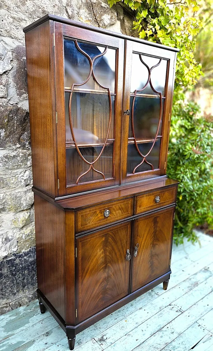Vintage Mahogany Display Bookcase - Image 1