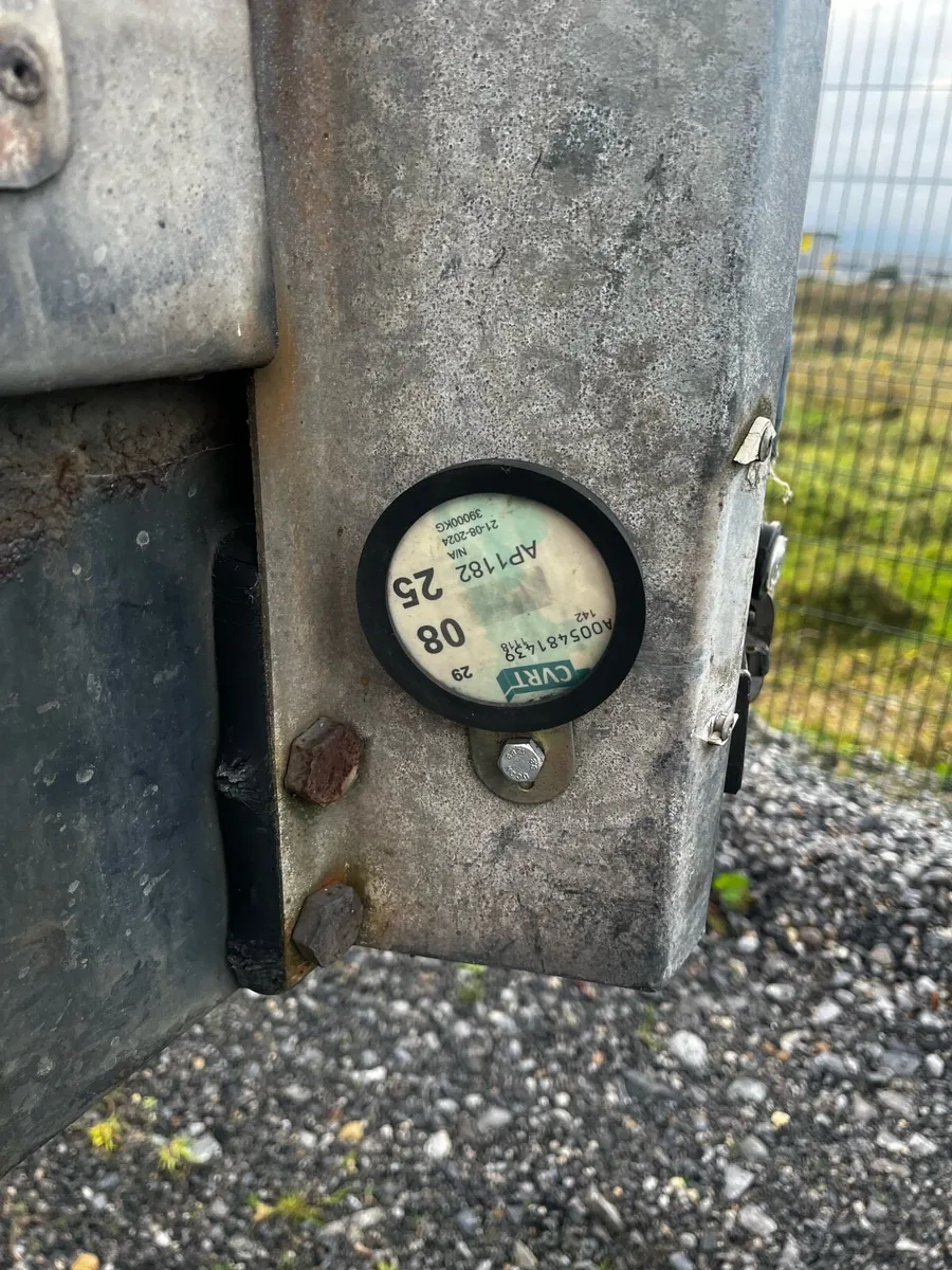 Laurence David curtainsider trailer - Image 4