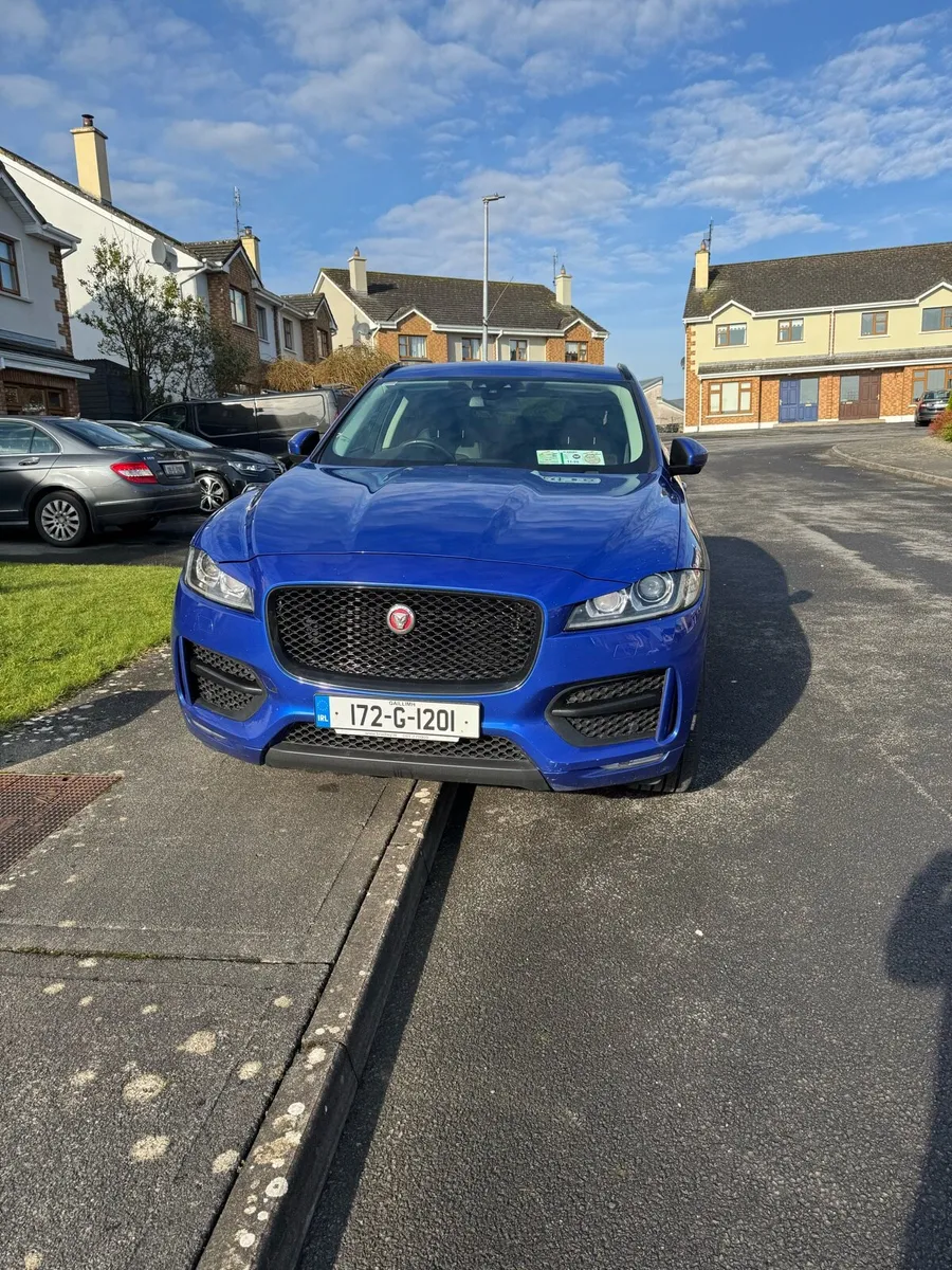 Jaguar F pace R-Sport - Image 1