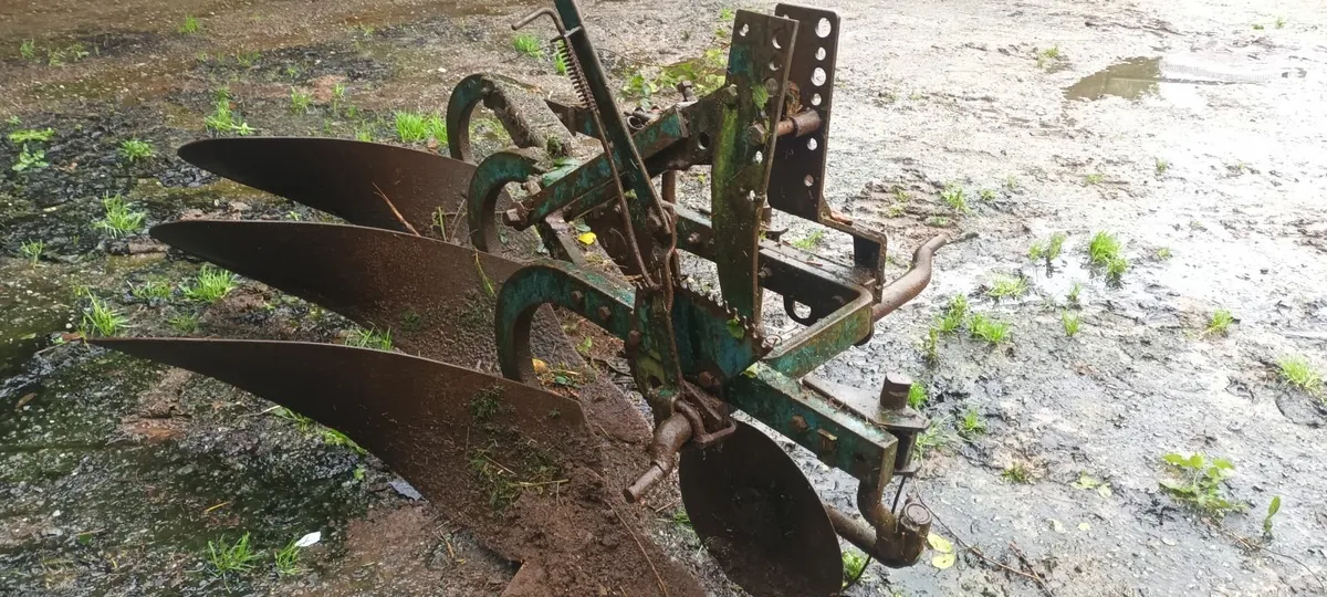 3 furrow plough - Image 4