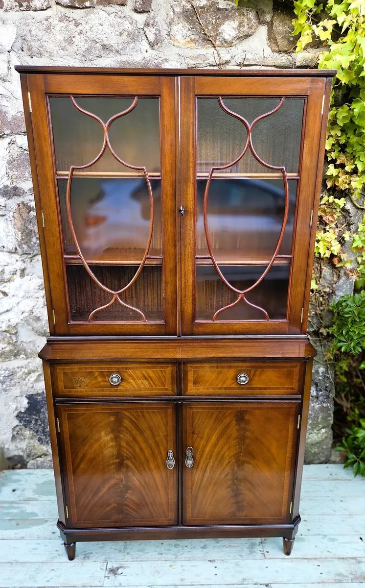 Vintage Mahogany Display Bookcase - Image 2