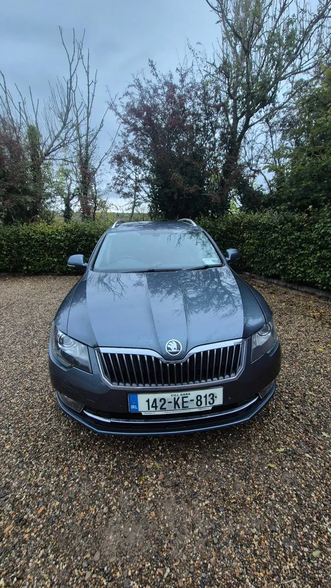 Skoda Superb 2014 - Image 1