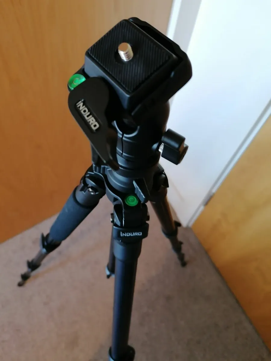 Canon EOS 40D + EF 24-105mm L Lens + Tripod + Bag - Image 2