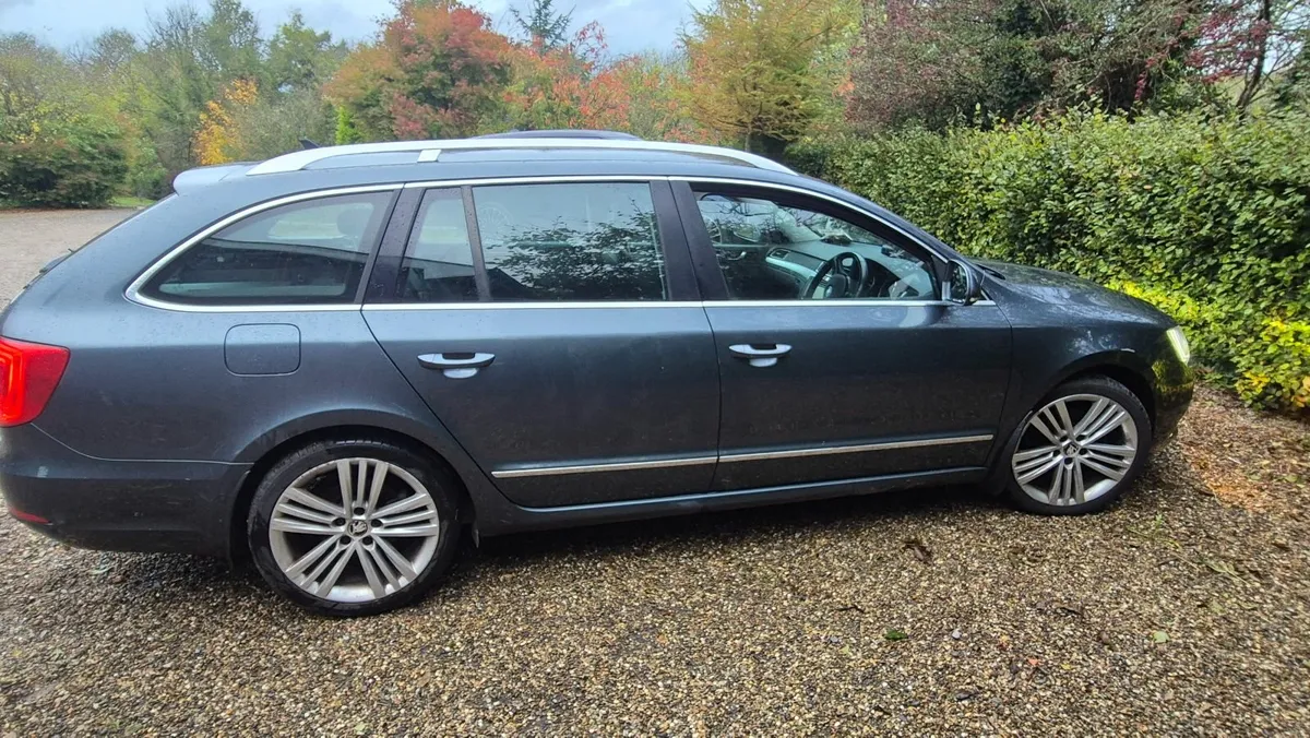 Skoda Superb 2014 - Image 3