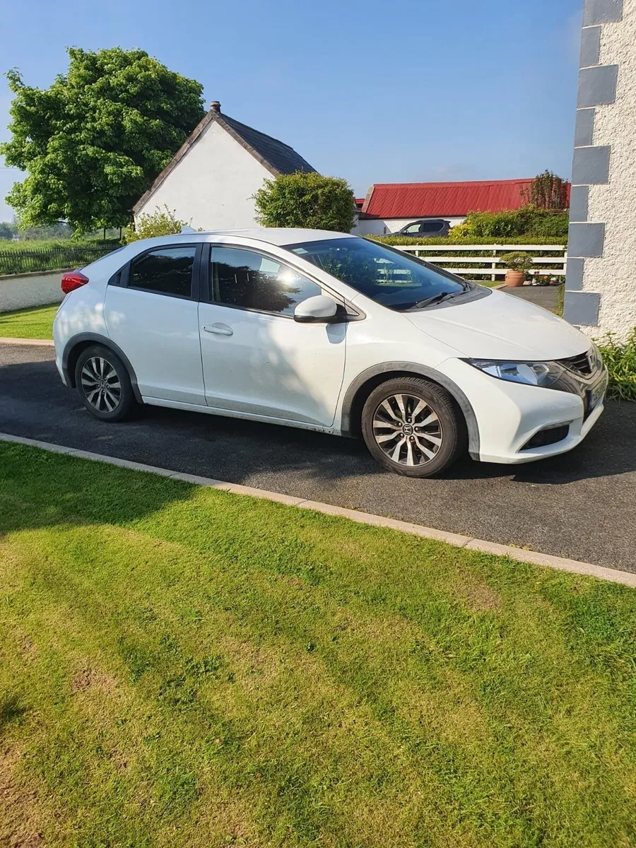 Honda Civic 2013 - Image 3