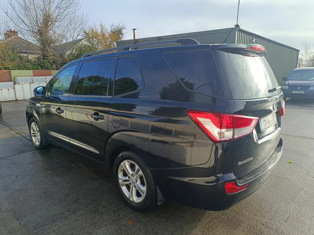 SsangYong Rodius 2017 NCT 02/2027 - Image 2