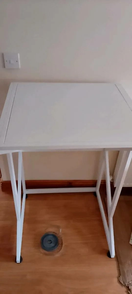 Rack to hold dryer on top of washing machine - Image 1