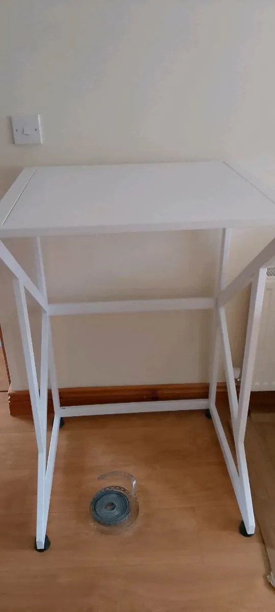 Rack to hold dryer on top of washing machine - Image 2