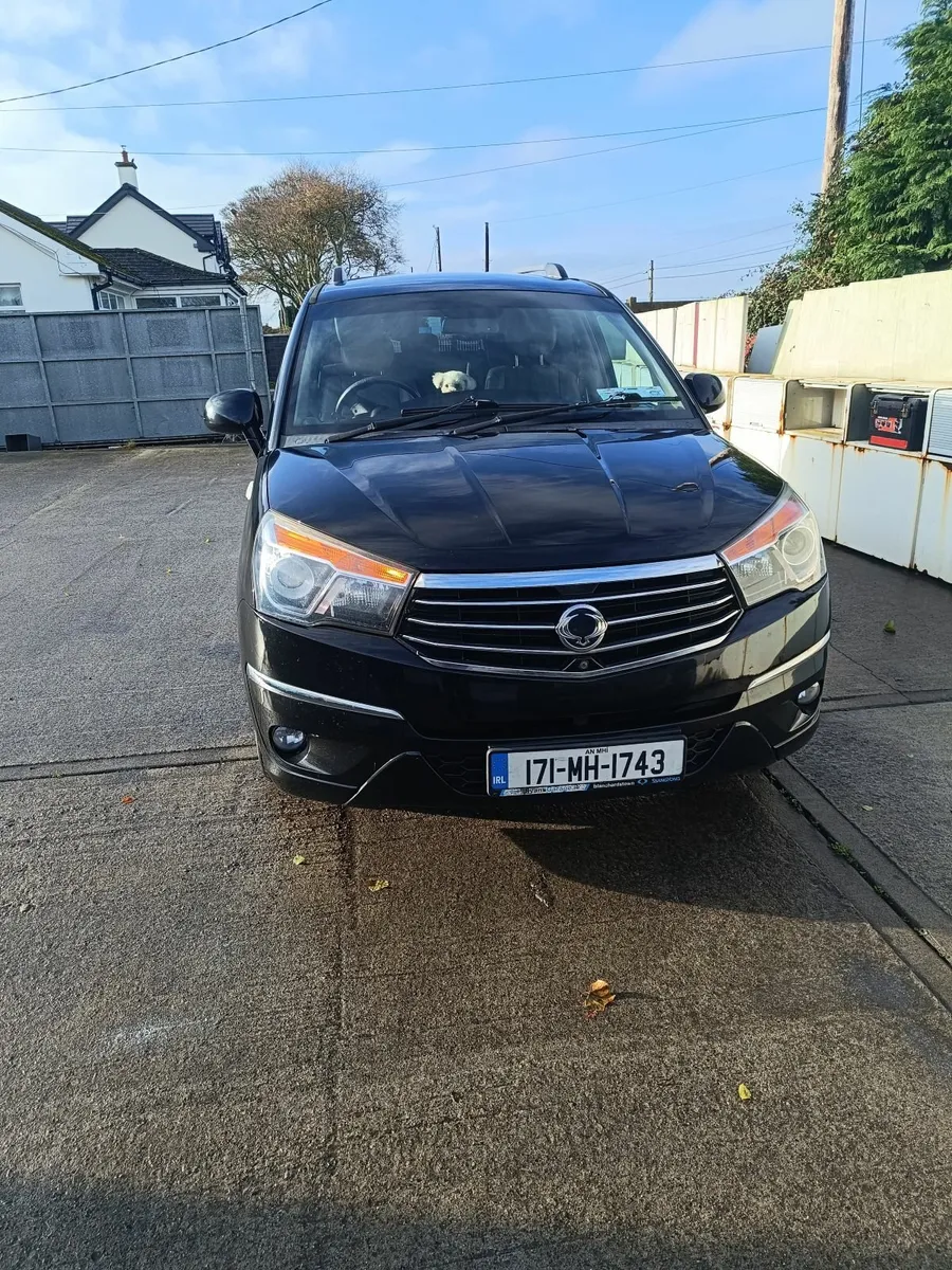 SsangYong Rodius 2017 NCT 02/2027 - Image 1