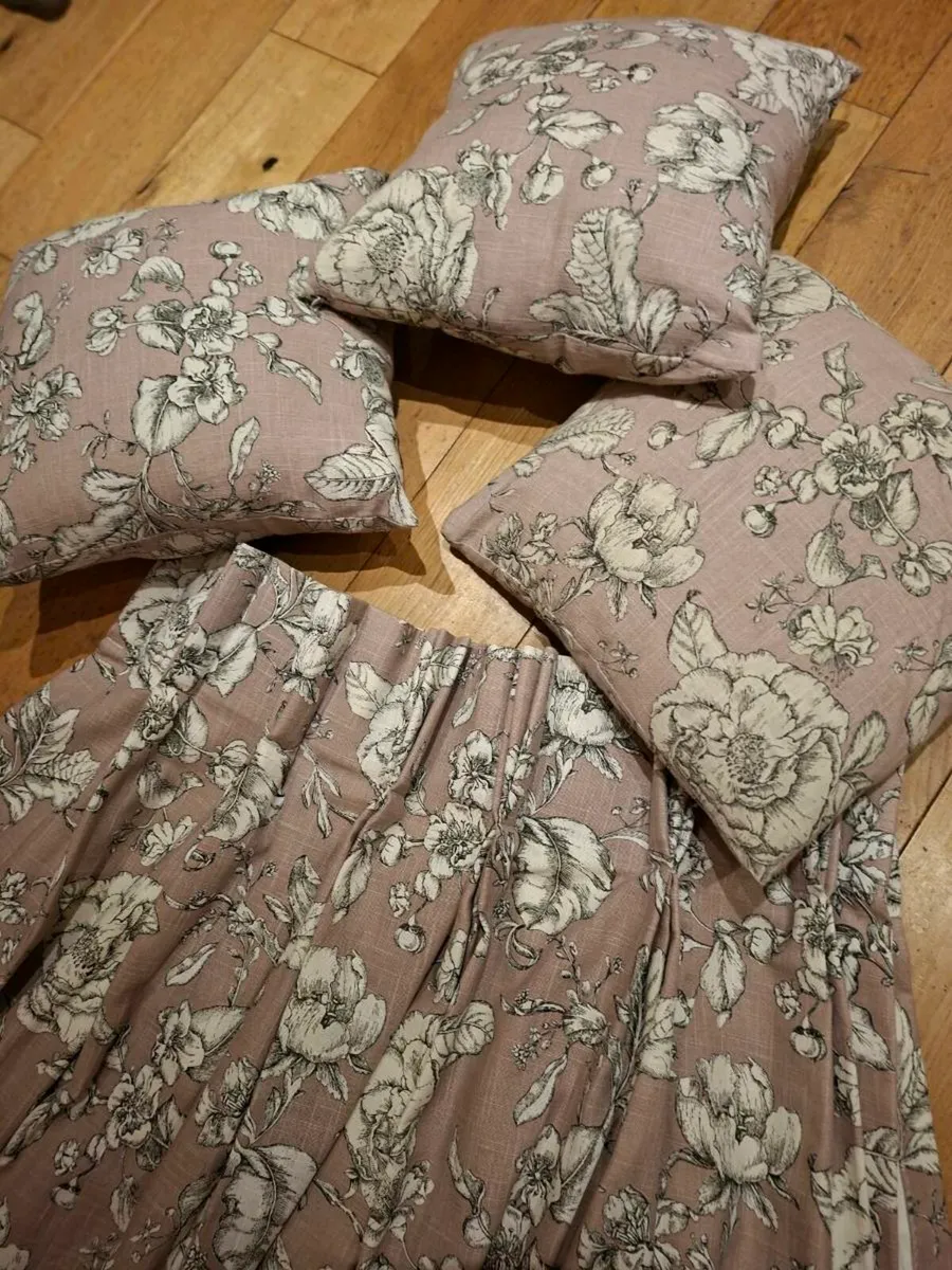 Heavy Pinched Pleat Curtains - Image 1