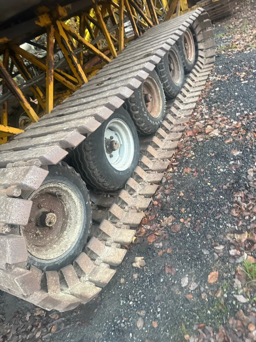 Side tip peat track trailer - Image 3