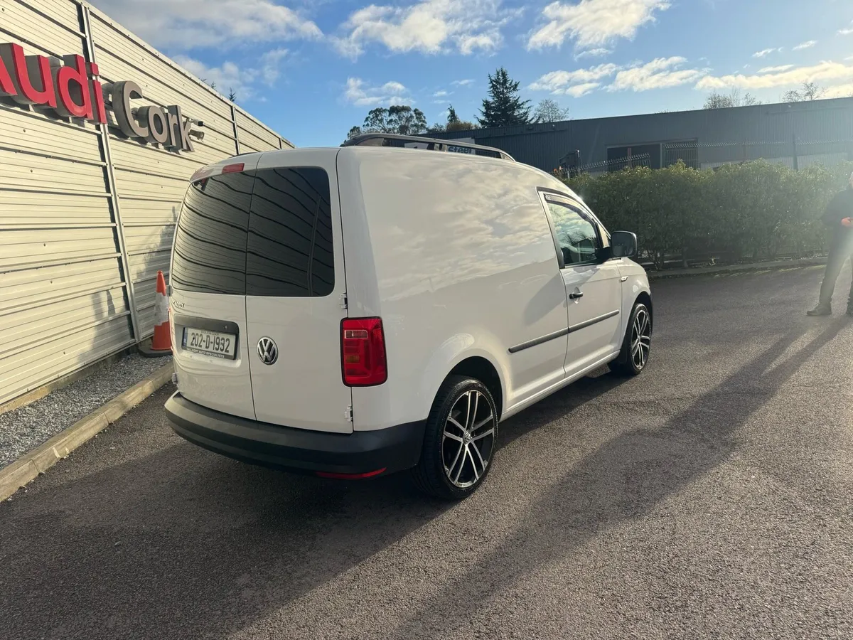 2020 vw caddy low mileage 2 litre diesel - Image 3
