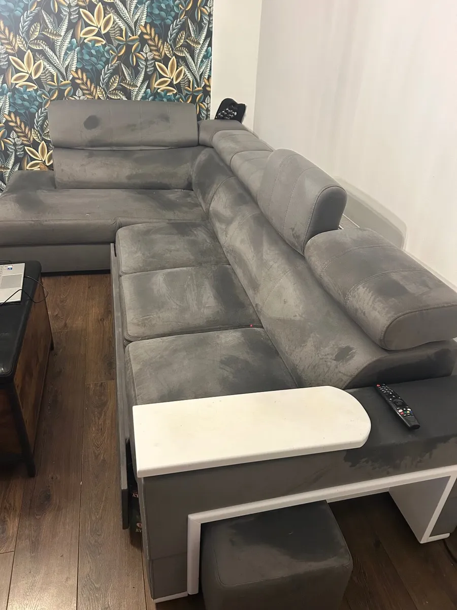 Corner Sofa for Sale - Image 3