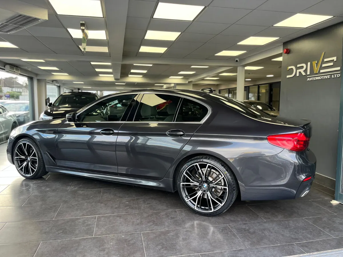 BMW 5-Series 2019 520d M-Sport - Image 2