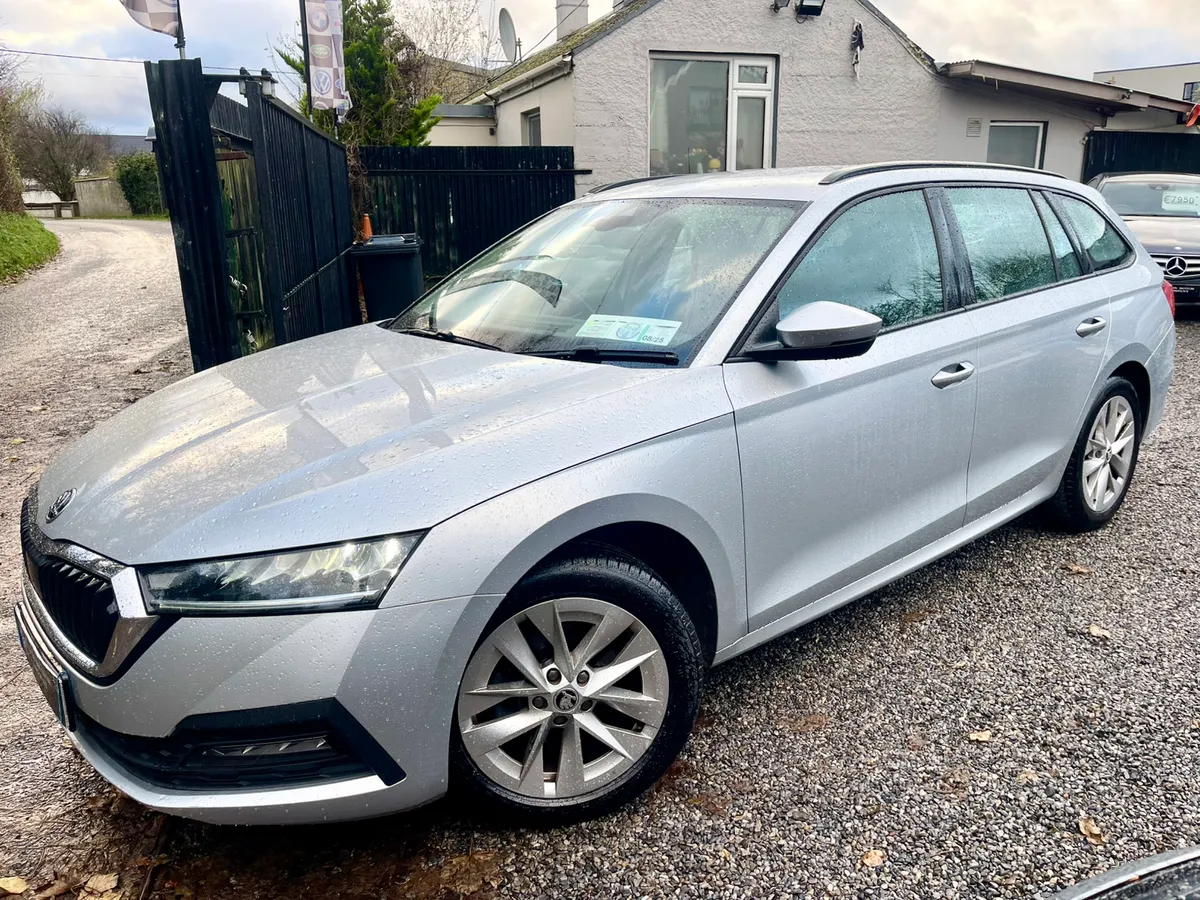 21 Skoda Octavia Est, High Spec/Warranty - Image 2