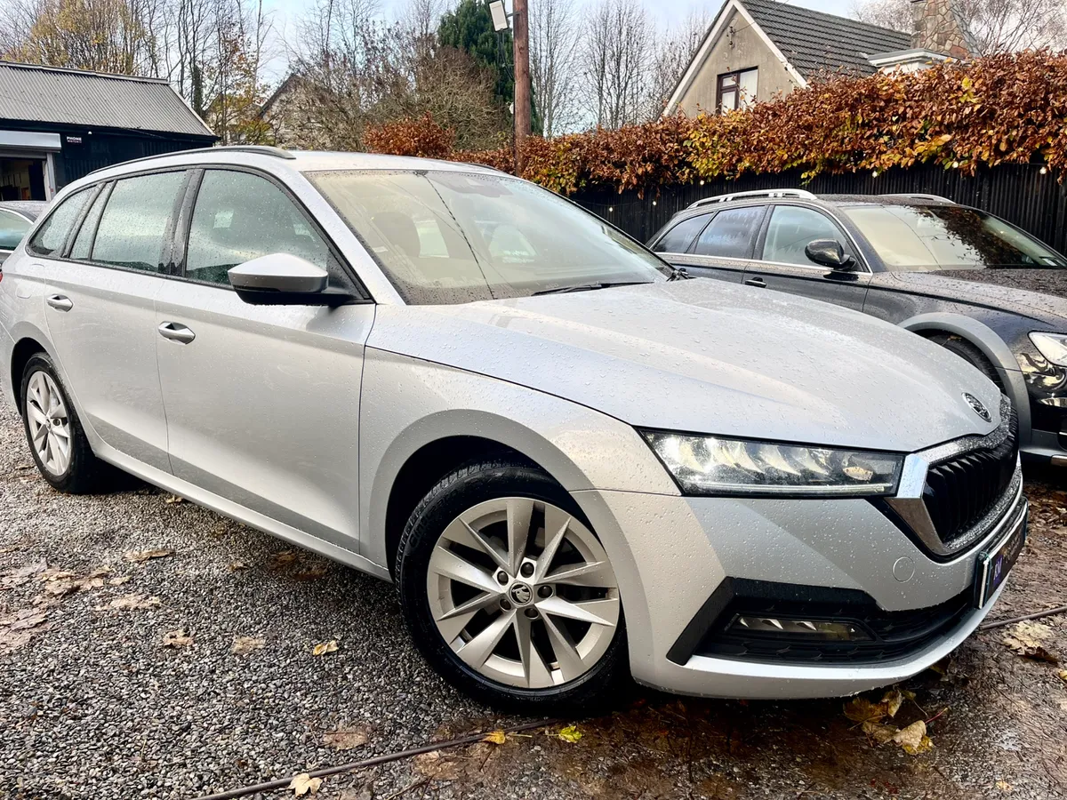 21 Skoda Octavia Est, High Spec/Warranty - Image 4
