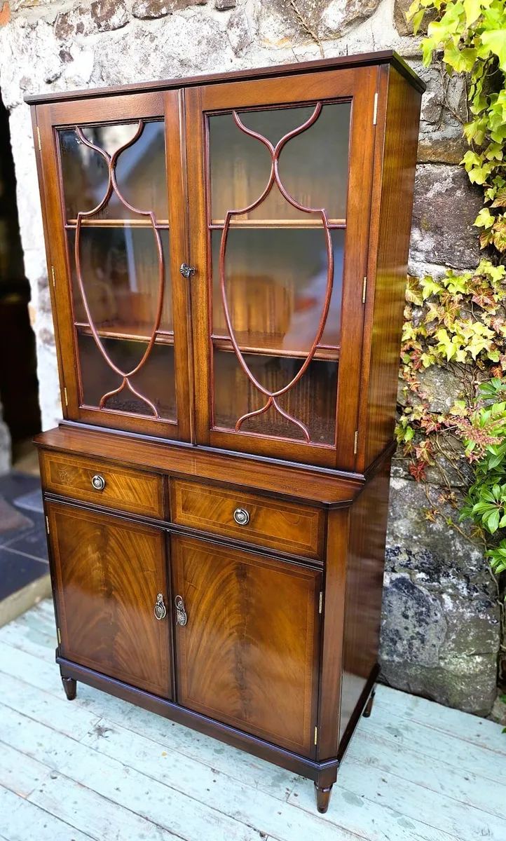 Vintage Mahogany Display Bookcase - Image 3