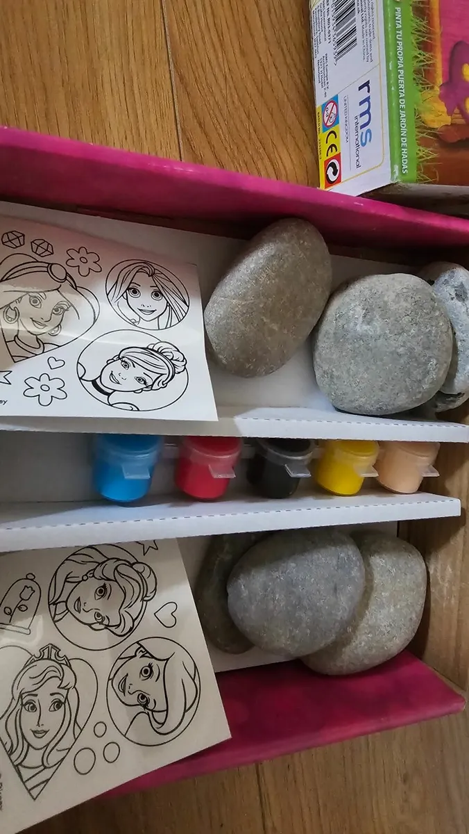 Arts & crafts books - Image 2