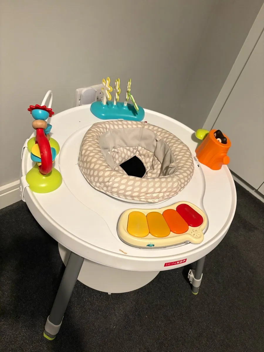 skip hop activity centre - Image 1