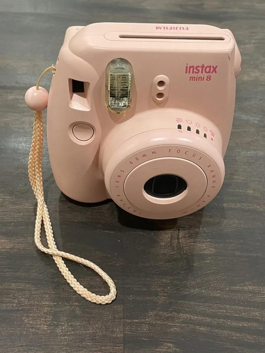 Fujifilm instax mini 8 camera