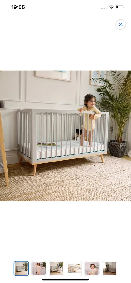 Baby cot and mattress - Image 1