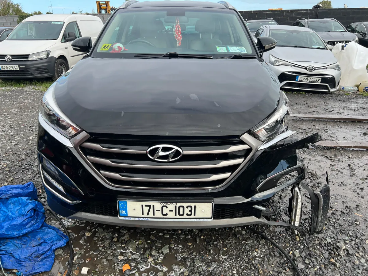 2017 Hyundai Tucson 2.0 Dsl 4x4 top spec - Image 2