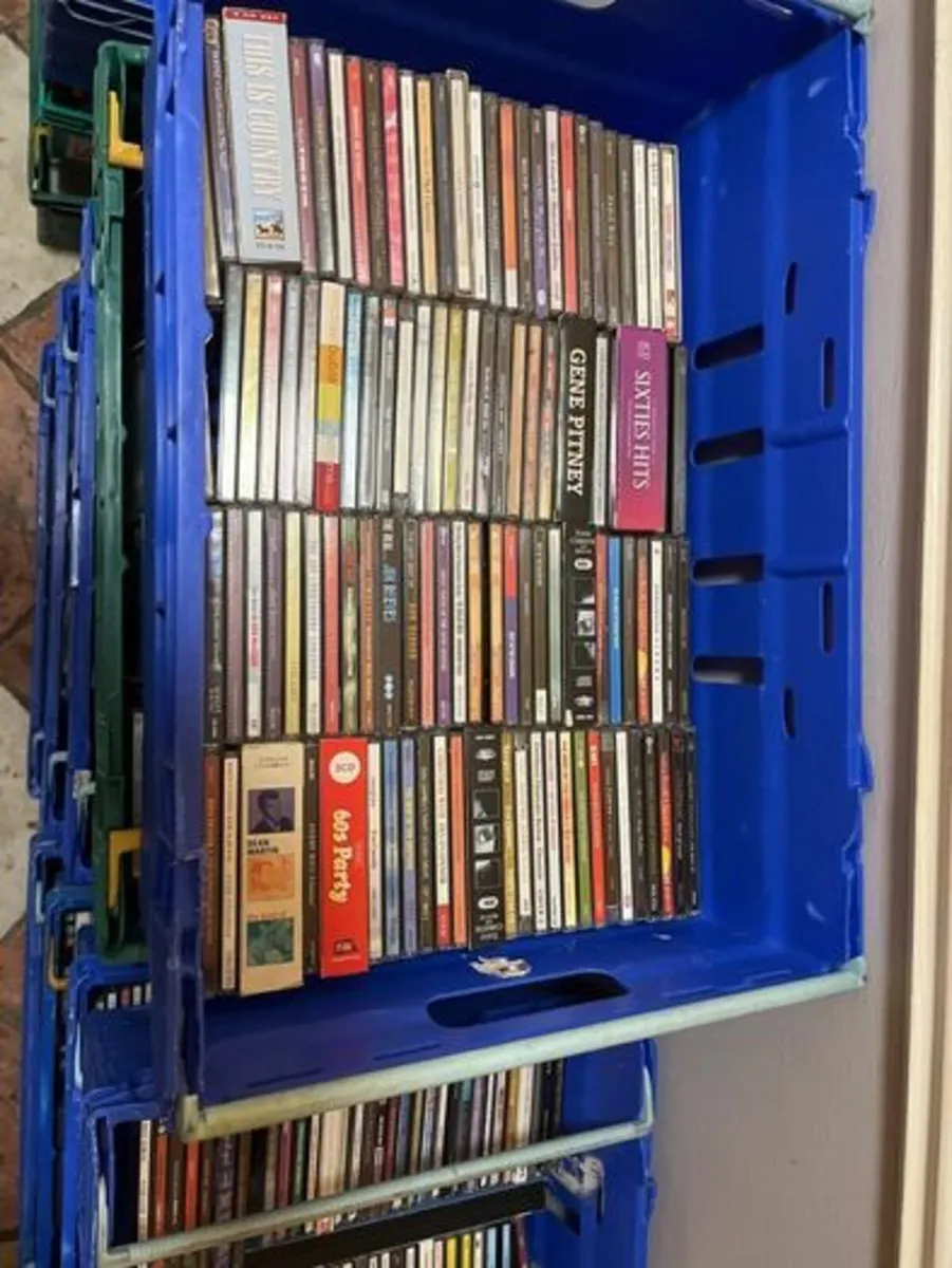 700  Cd. DVD and VHS collection - Image 2