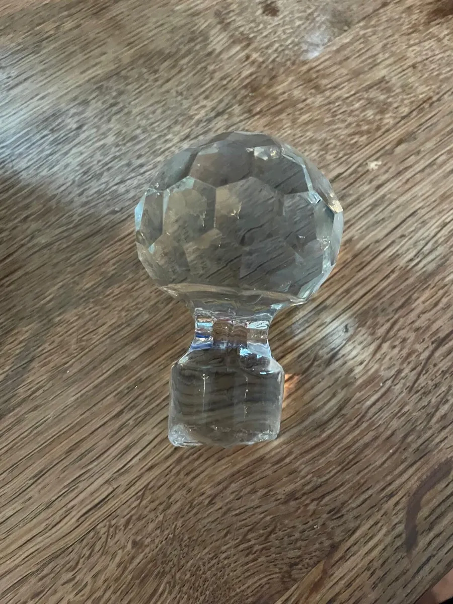 Set of Decanters - Image 4