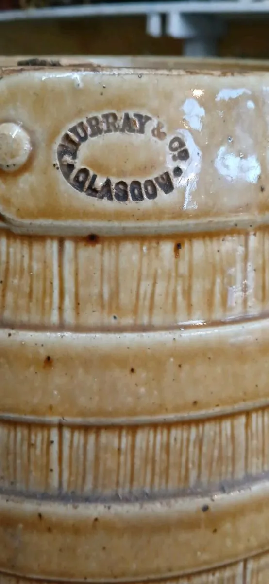 Large whiskey ceramic  barrel - Image 2