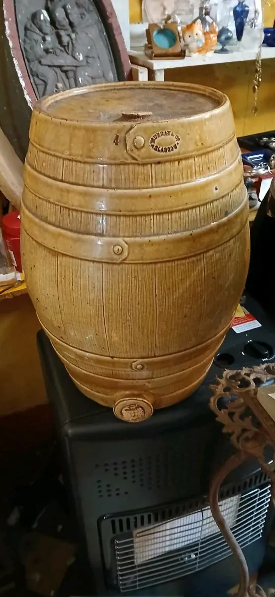 Large whiskey ceramic  barrel - Image 3