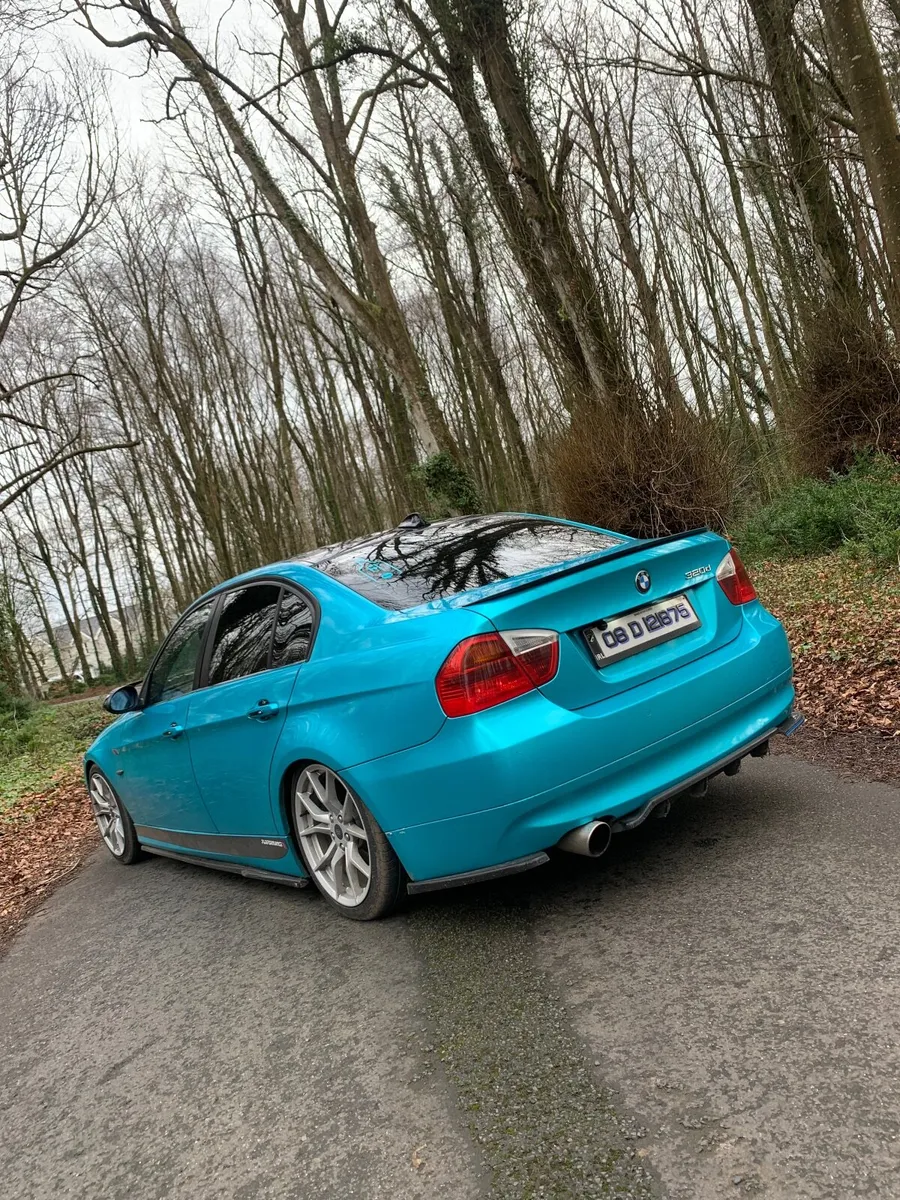 BMW e90 320d SE - Image 2