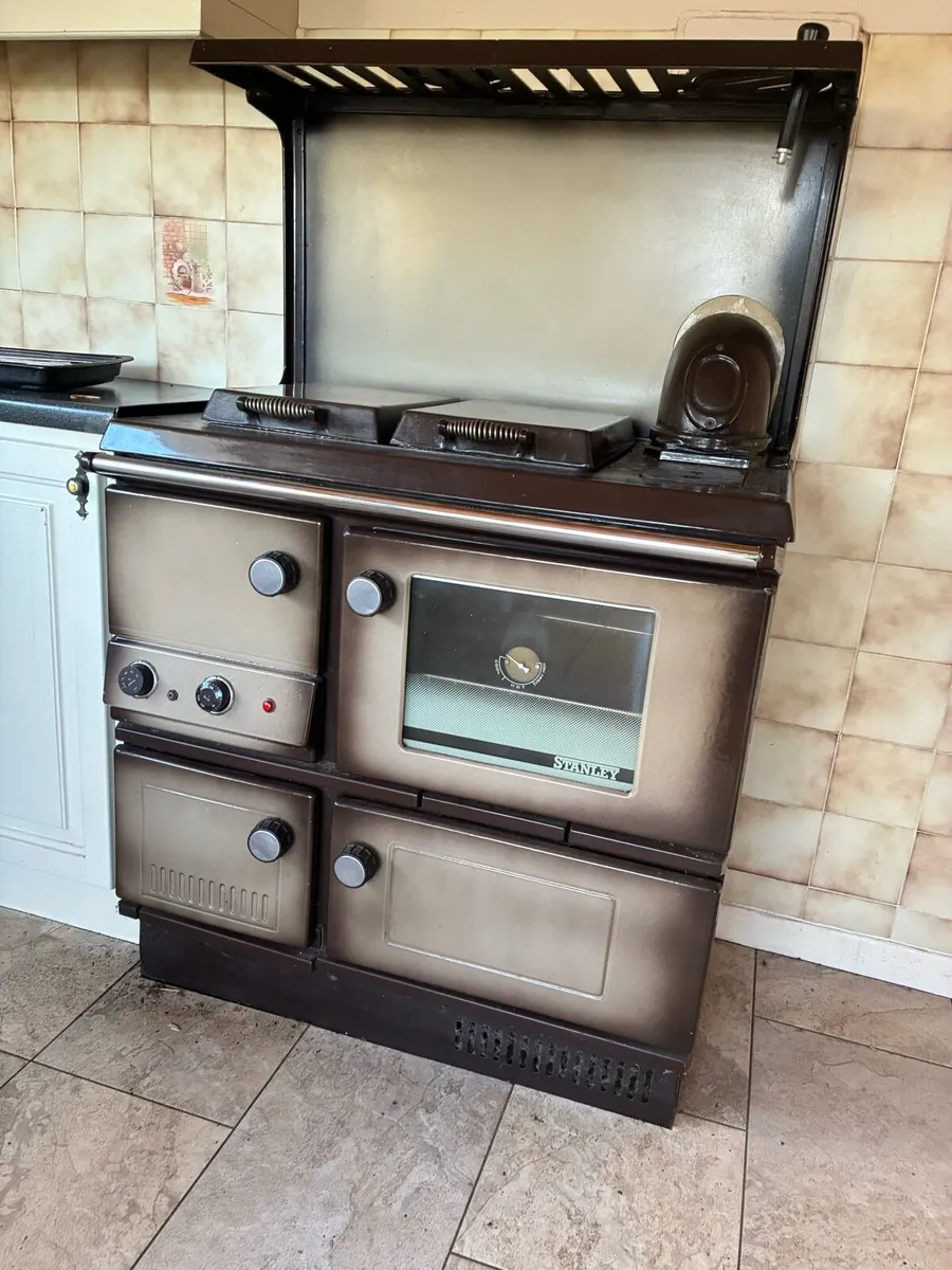 Super Stanley oil range - Image 1