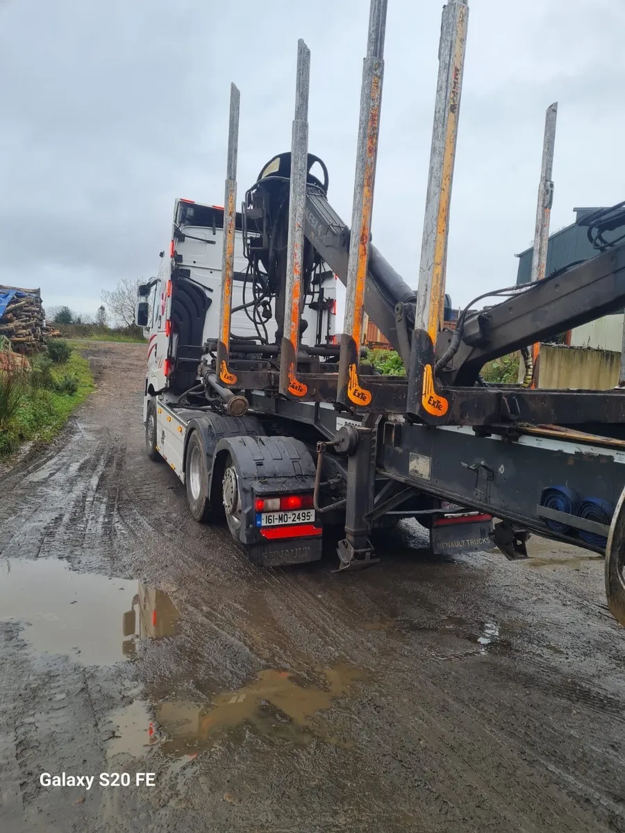 Renault 520 Timber truck - Image 4