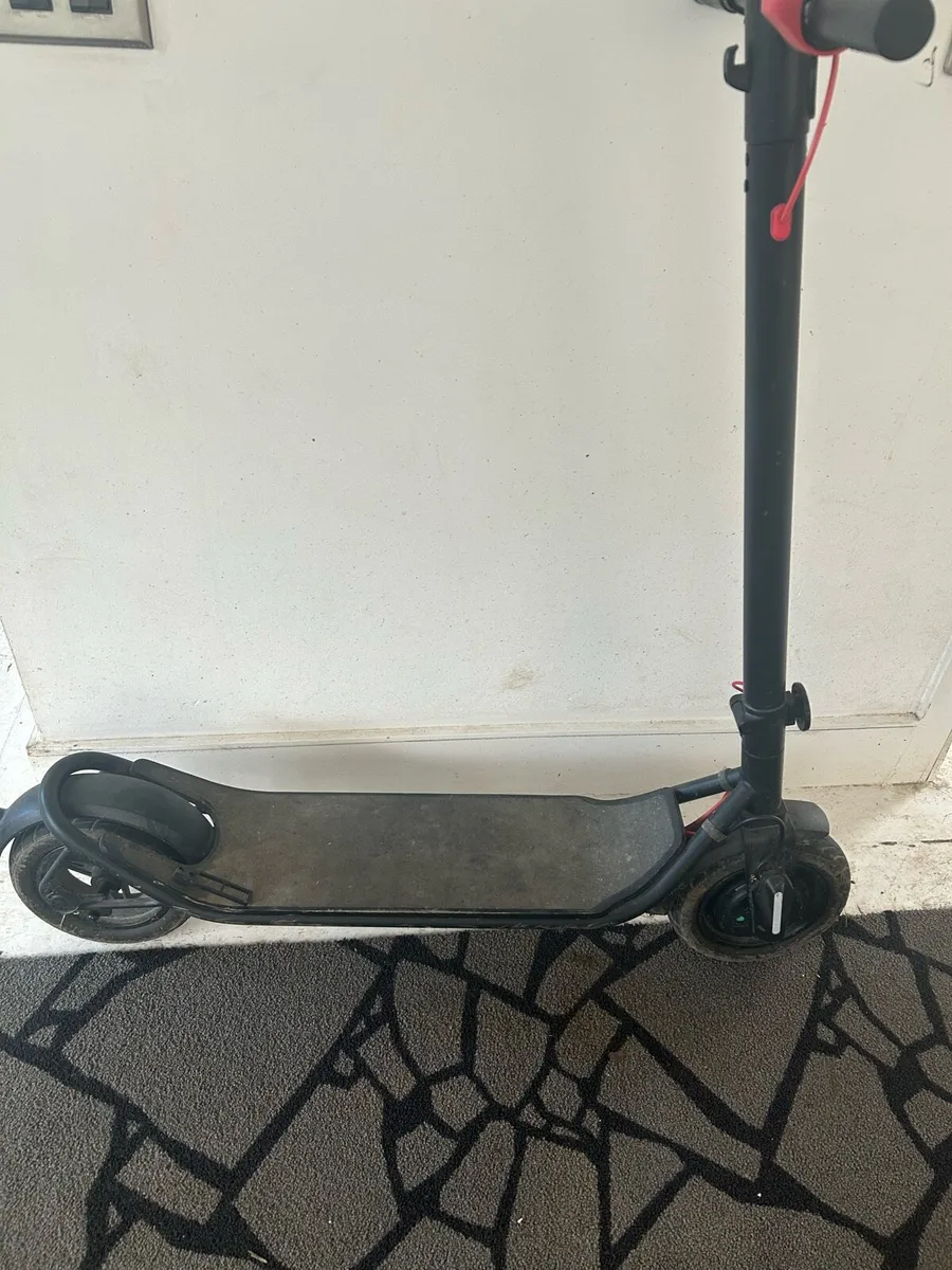 Electric scooter - Image 1