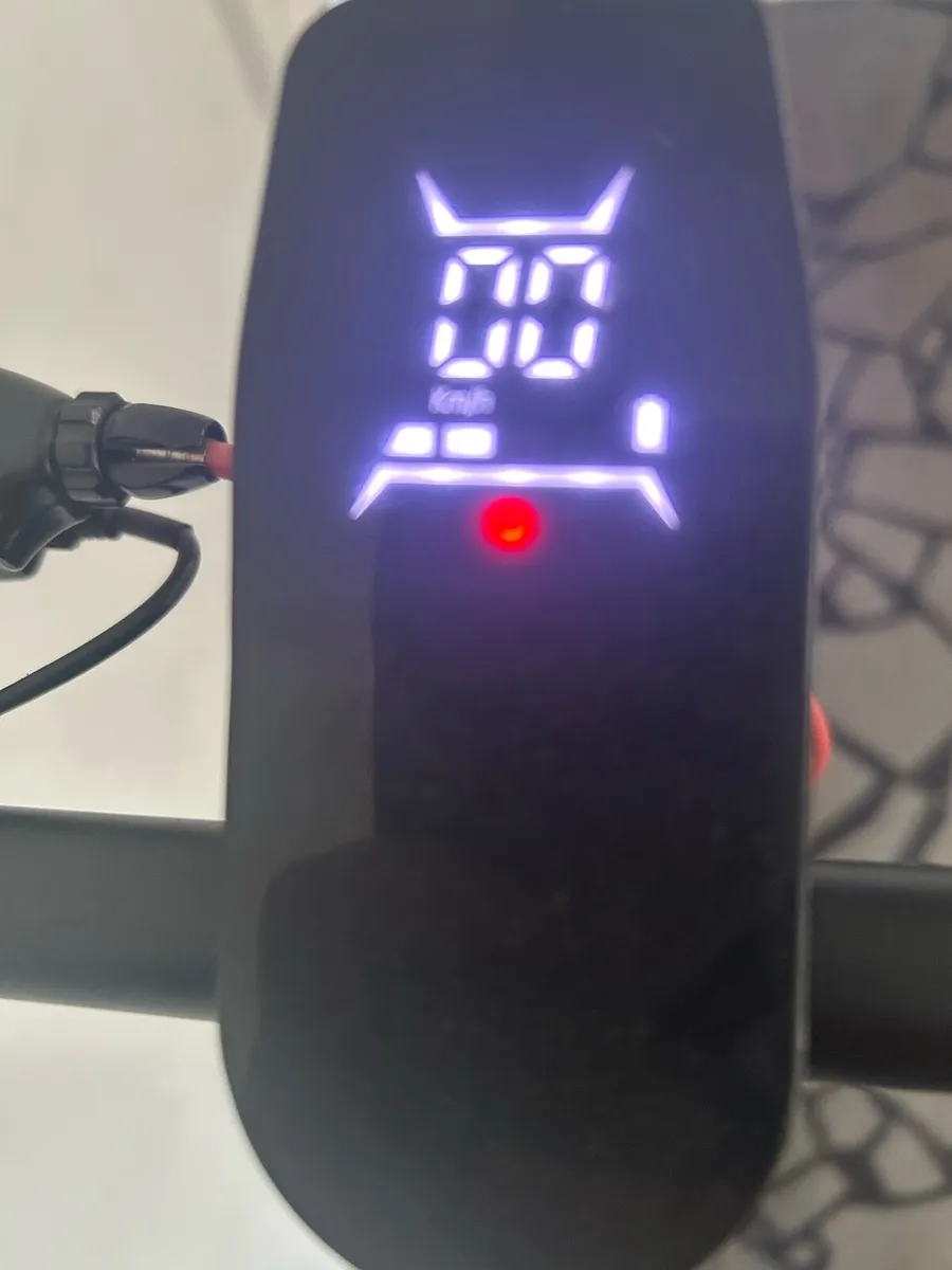 Electric scooter - Image 2