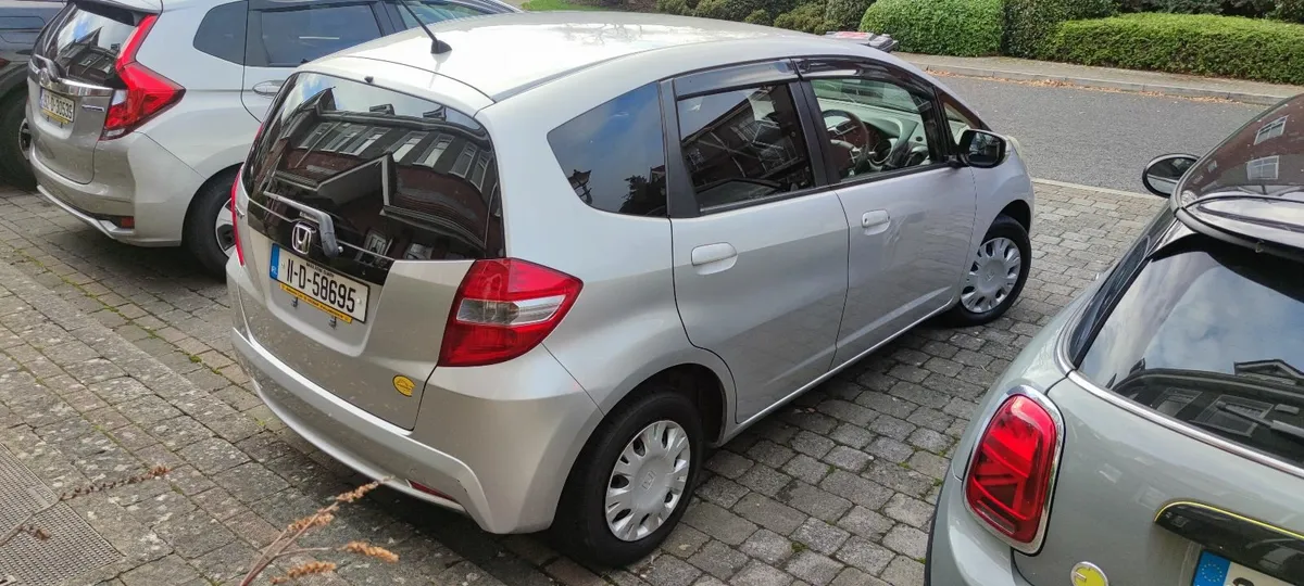 Honda Fit 2011 - Image 3