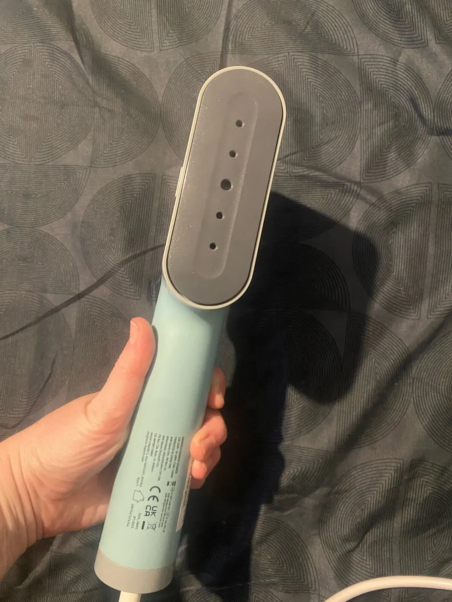 Clothes Steamer - Image 3