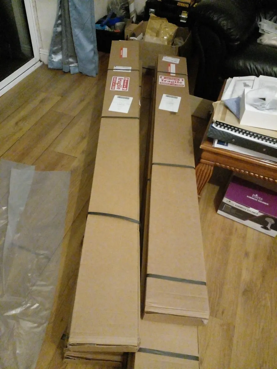 Venetian blinds Fauxwood moisture resistant - Image 1