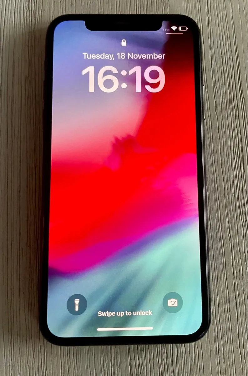 Apple Iphone X - Image 1