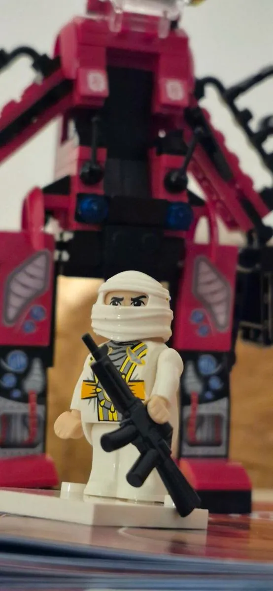 Plative Robot lego x 2 - Image 4